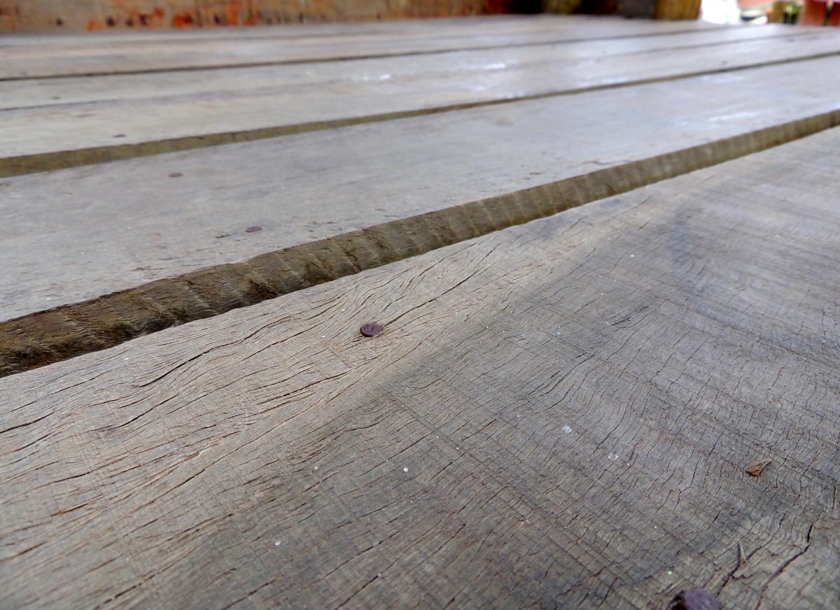 dřevěná podlaha pro strojové čištění podlah